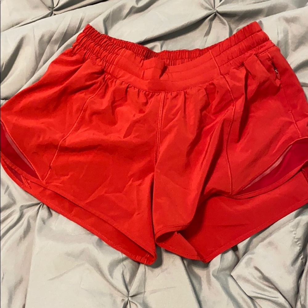 red hotty hot lululemon shorts!! size 6